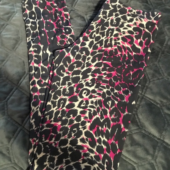 BCBG Leggings - Picture 5 of 6